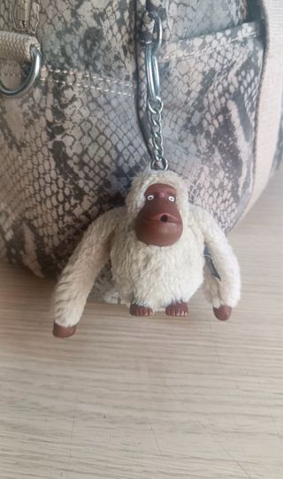 Bolso Kipling estampado serpiente