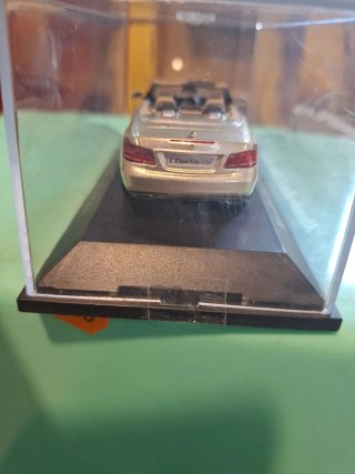 Mercedes E-Class Cabriolet 1:43