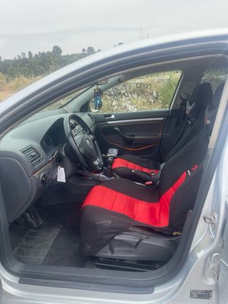 Volkswagen Golf 2005