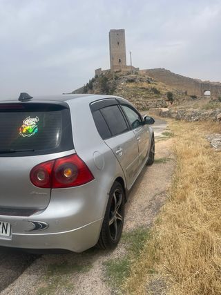 Volkswagen Golf 2005