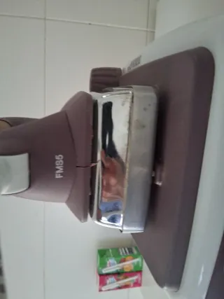 Plancha Ariete STIROMATIC 3700 + Limpia Planchas