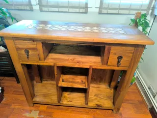 Mueble rústico de madera