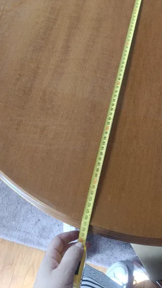 Mesa de comedor ovalada con 6 sillas