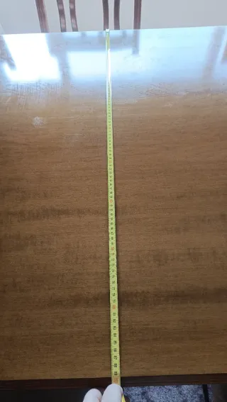 Mesa de comedor ovalada con 6 sillas