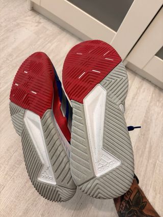 Zapatillas Adidas de padel Azul y Rojo