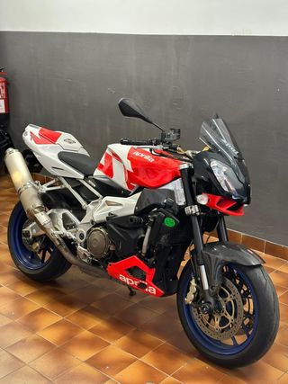 Aprilia Tuono 1100