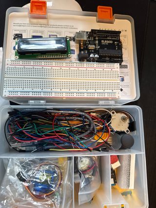 Kit Iniciación Arduino UNO R3 Elegoo
