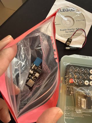 Kit Iniciación Arduino UNO R3 Elegoo
