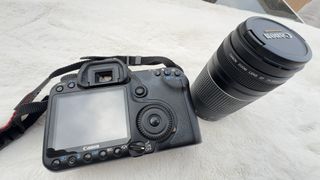 Canon EOS 40D + Objetivo EF 75-300mm