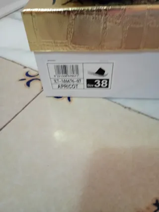 Tulipano Beige Sandali Zeppa