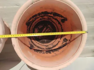 Juego de 6 macetas de poliuretano. LEER