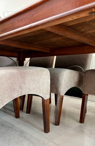 Mesa comedor estilo colonial 180 cms.