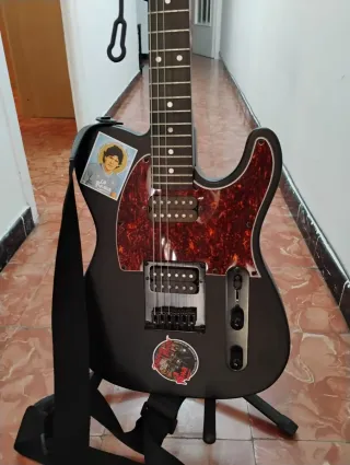 Guitarra Eléctrica Harley Benton ST-20HSS SBK