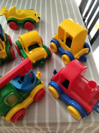 Juguetes WADER: Camiones y Coches