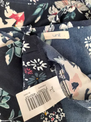 Vestido azul marino estampado floral