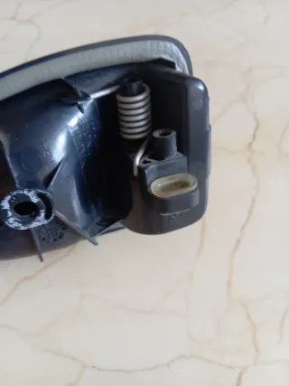 Maneta interior izquierda Clio 2