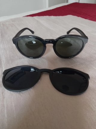 Occhiali da sole Emporio Armani neri