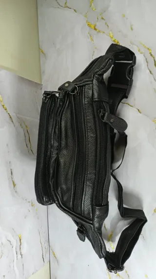 Riñonera Piel Vintage Negra  Nueva