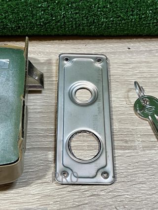 Serratura di Sovrapposizione Sinistra Amig