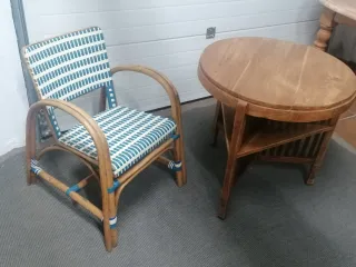 Mesa auxiliar vintage de madera