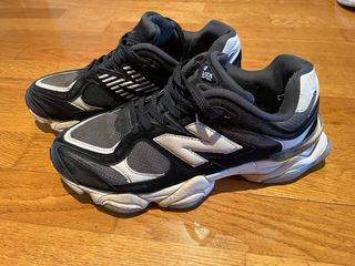 Zapatillas New Balance 9060 Negro/Blanco Talla 43