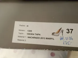 Zapatos blancos con circonitas