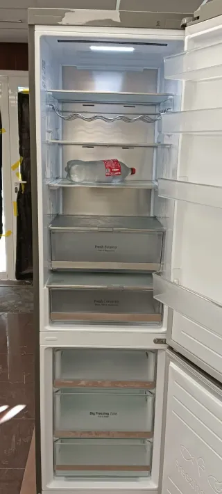 NEVERA COMBI L. G NO FROST ENERGÍA A+++