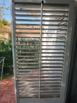 Vendo puerta-ventana mallorquina 3 hojas (200x200)