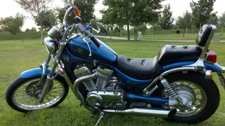 Suzuki Intruder VS 750 Azul