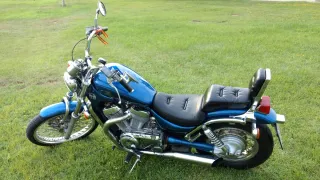 Suzuki Intruder VS 750 Azul
