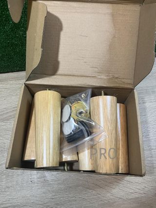 Set di 4 gambe in legno massello