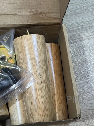 Set di 4 gambe in legno massello