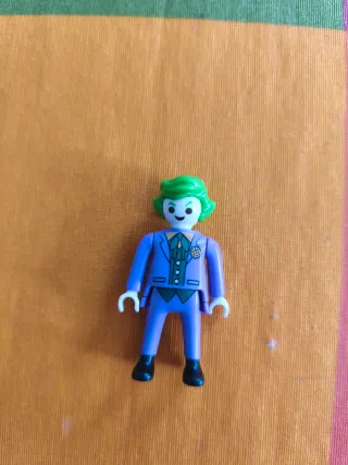 Playmobil de huevo kinder Joker Morado