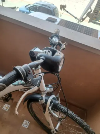 Bicicleta Decathlon Blanca