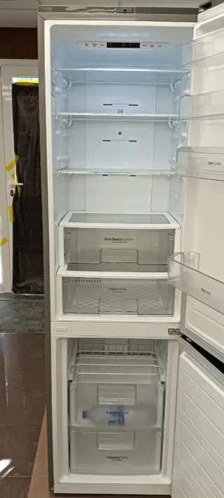 NEVERA COMBI L G NO FROST ENERGÍA A+++