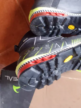 Vendo/cambio botas Montaña Boreal Brenta Graphite