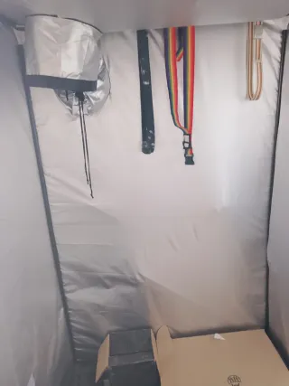 Se vende Grow Box  Solo hoy porque nesesito espaci