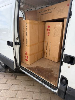 Portes mudanzas montaje de muebles