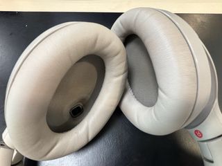 Auriculares Sony WM-1000XM4 cancelacion ruido.