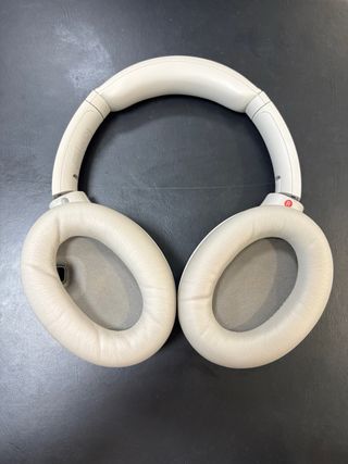 Auriculares Sony WM-1000XM4 cancelacion ruido.