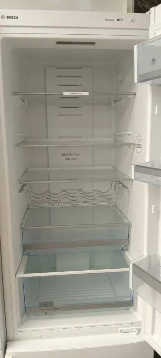 NEVERA COMBI BOSCH NO FROST ENERGÍA A+