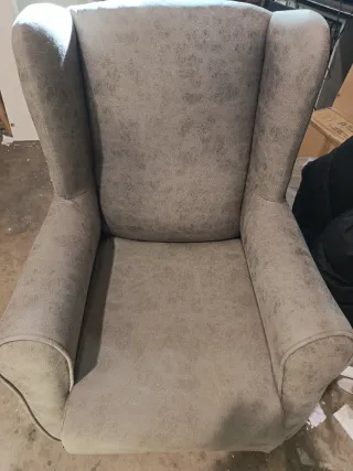 Butaca estilo orejero poco uso