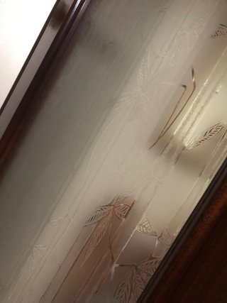 Seis puerta madera y dos puertas con cristal