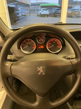 Peugeot 207 2007