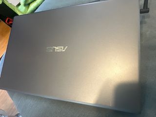 Portátil Asus X512U
