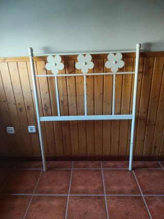 Cabecero cama 100cm metal blanco flores