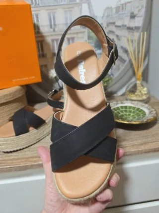 Sandalias Refresh negras