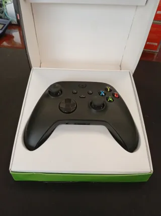 Mando Xbox Carbon Black