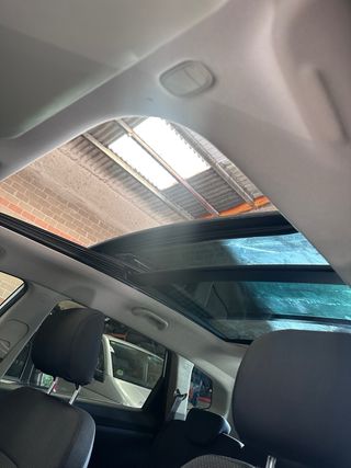 KIA Carens 2015  148.000km