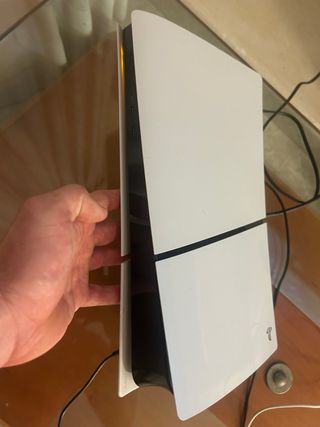Playstation 5 Digital + 2 Mandos